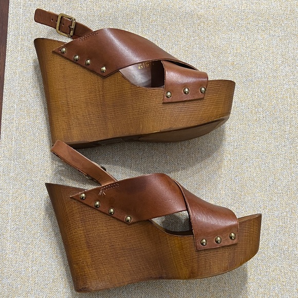 ❤️Aldo Celaria White Wedge Sandals - Picture 7 of 16